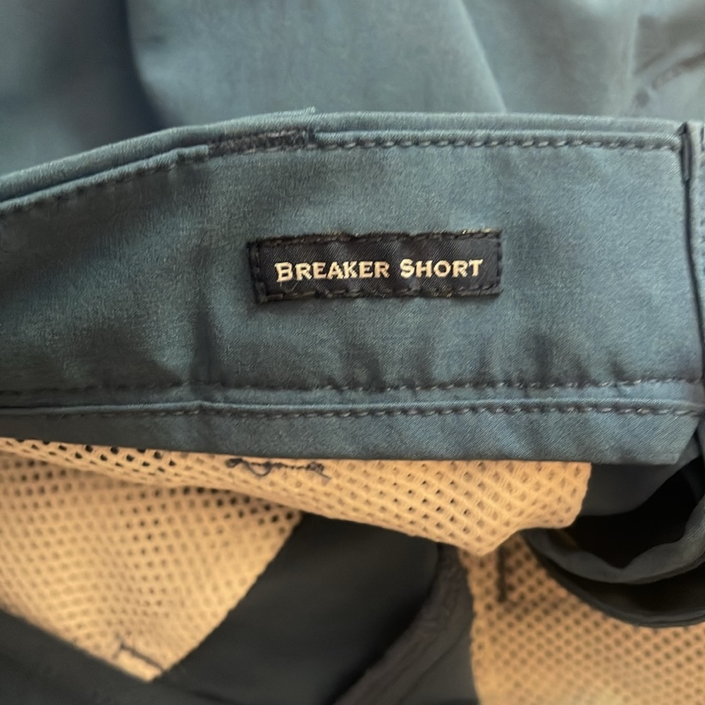 Vineyard Vines Performance Breaker Shorts - Picture 3 of 4